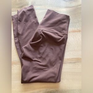 Lululemon Align ribbed leggings size 6. Excellent condition.